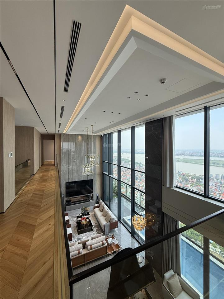 Sunshine golden river 134m2  tầng trung  view sông  công viên  full nội thất