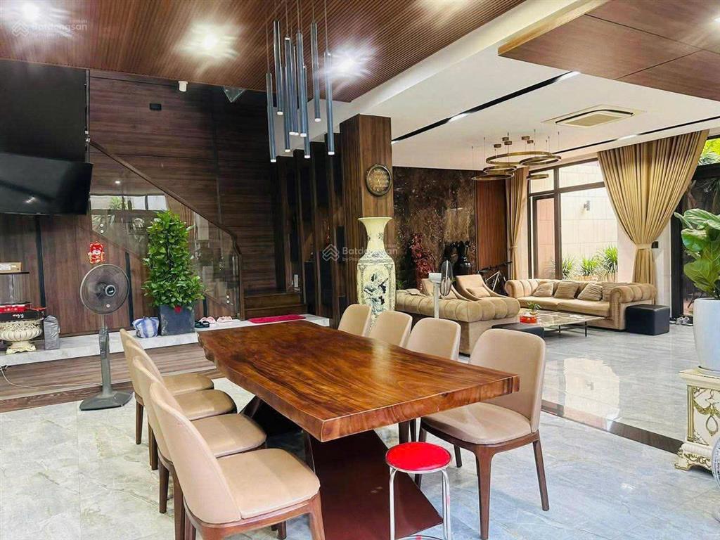 Bán biệt thự 3 tầng trung tâm hải châu, 306m2, gọi huy phan