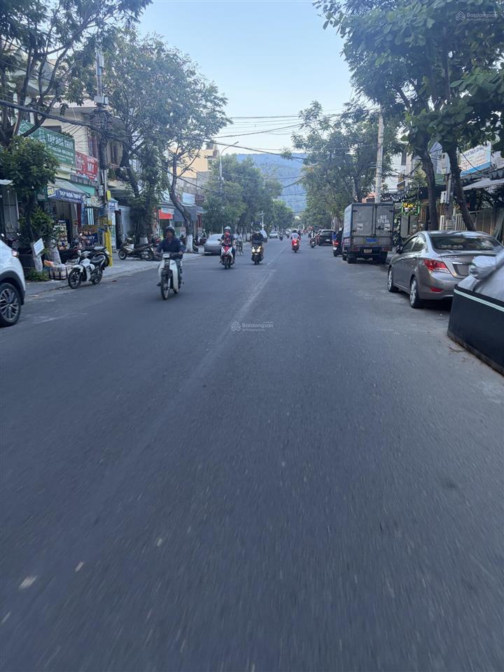 Bán lô đất mặt tiền 15m khu sơn trà  trần nhân tông  gọi huy phan