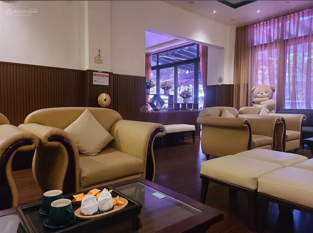 Bán cặp nhà đường 10,5m chính hữu ngang 10m vuông vức  gọi huy phan