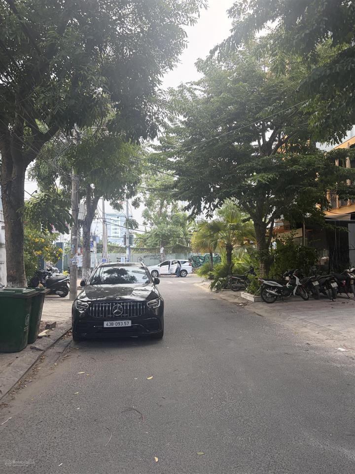 Chủ hạ giá bán nhanh 300m2 nguyễn cao luyện sát công viên biển đông  gọi huy phan
