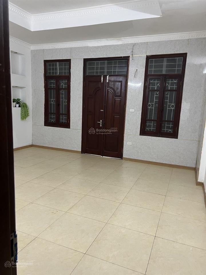 Cho thuê nhà lk ngõ 1 phạm tuấn tài làm vp cty mt 5,5m, 4 tầng