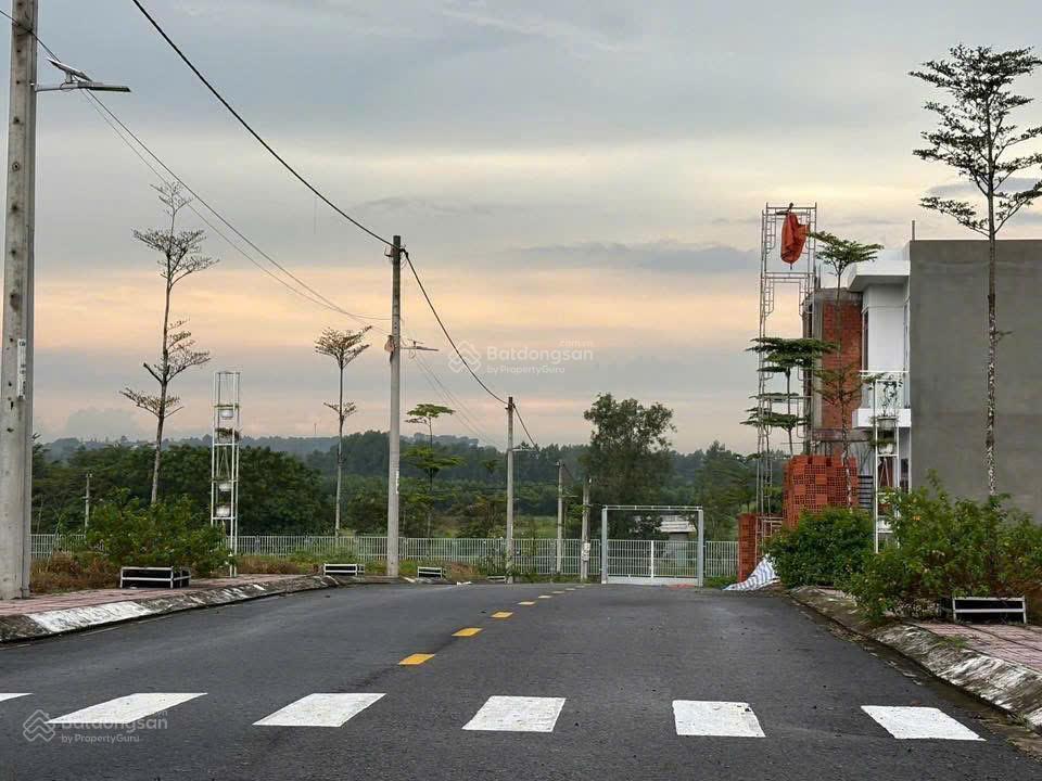Lô đất giá rẻ ngay cổng 2 khu du lịch sơn tiên, cách metro 300m, cách thủ đức 15 phút, cạnh khc đn