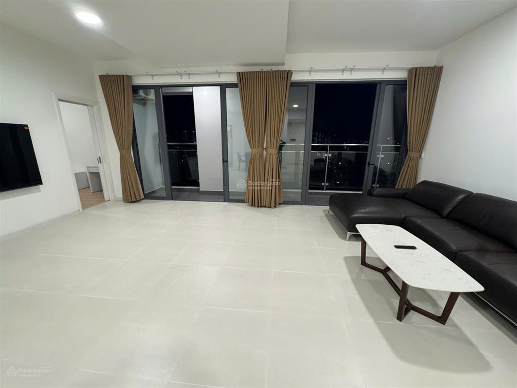 Cho thuê căn hộ 3pn, 152m2 full nội thất, phòng trống sẵn, ở ngay tại ascent lakeside
