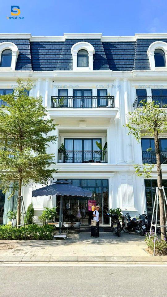 Shophouse Phú Xuân City sở hữu thiết kế sang trọng, mặt tiền rộng, phù hợp vừa ở vừa kinh doanh
