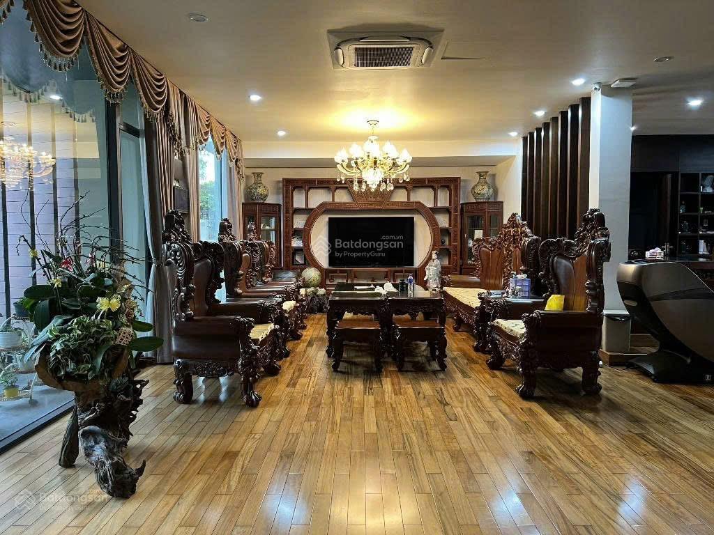 Biệt thự đơn lập mỹ đình  2 mặt ô tô tránh  khu vip quan chức