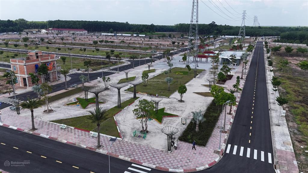 Đất nền có sổ hồng mặt tiền đt741, trung tâm phước hòa, tp. hcm