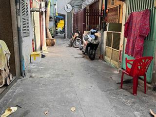 Nhà đường nguyễn chí thanh quận 10, 67m2, 5.4x17. gía 13 tỷ vnd, giá tốt!