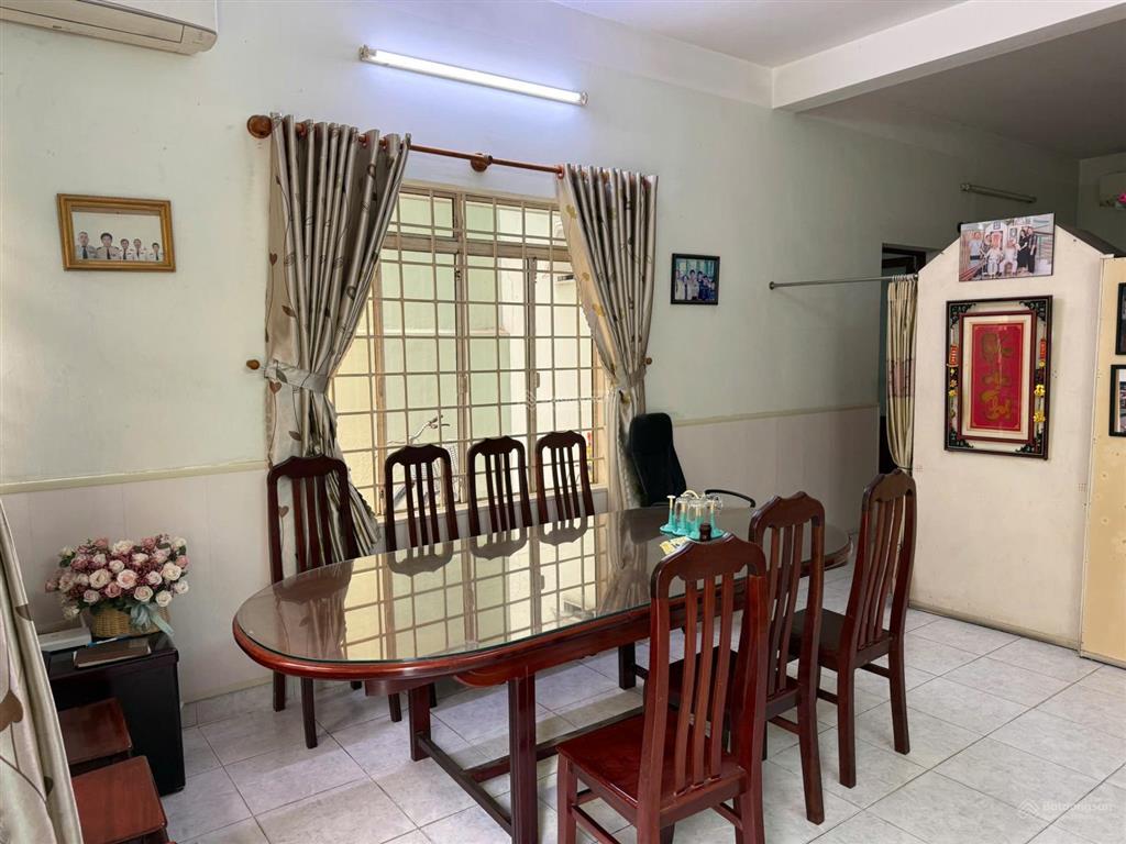 Cho thuê nhà mt lam sơn phường 2 tân bình ngay sân bay tân sơn nhất dt 10.7 x 17.6m 2 lầu 60tr/th