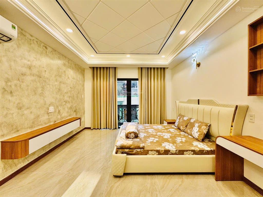 Nhà đẹp 6 tầng hxh đường bạch đằng p.24 bình thạnh. sổ vuông 4x12m, giá 13.5 tỷ tl