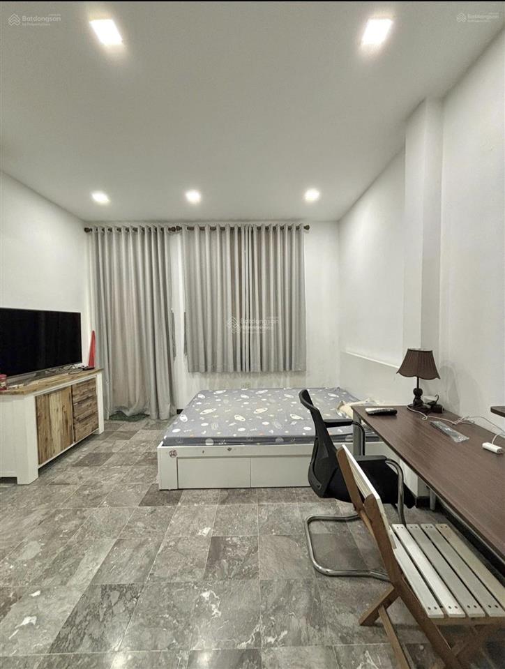 Bán nhà hẻm 6m phan đình phùng. p2. q phú nhuận. 4 x 11m. 1 trệt 4 lầu. hđt 30tr/1th. giá 9.5 tỷ tl