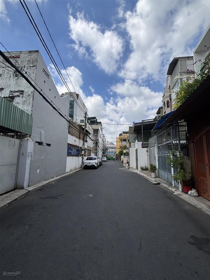 Bán nhà hẻm xe hơi 220 nguyễn trọng tuyển. p8. q. phú nhuận. 4 x 19m. 1 trệt 2 lầu. giá 13,2 tỷ tl