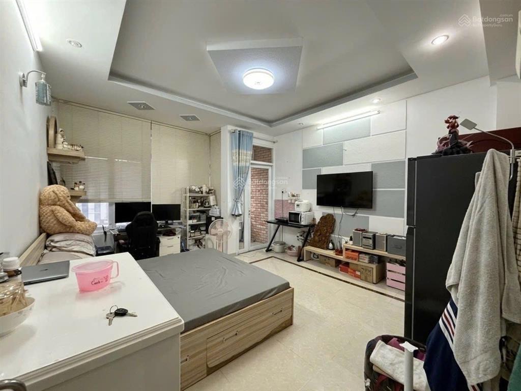 Bán nhà hẻm xe hơi 6m huỳnh văn bánh. p12. quận phú nhuận. 4,4 x 10m. 1 trệt 4 lầu. giá 10,8 tỷ
