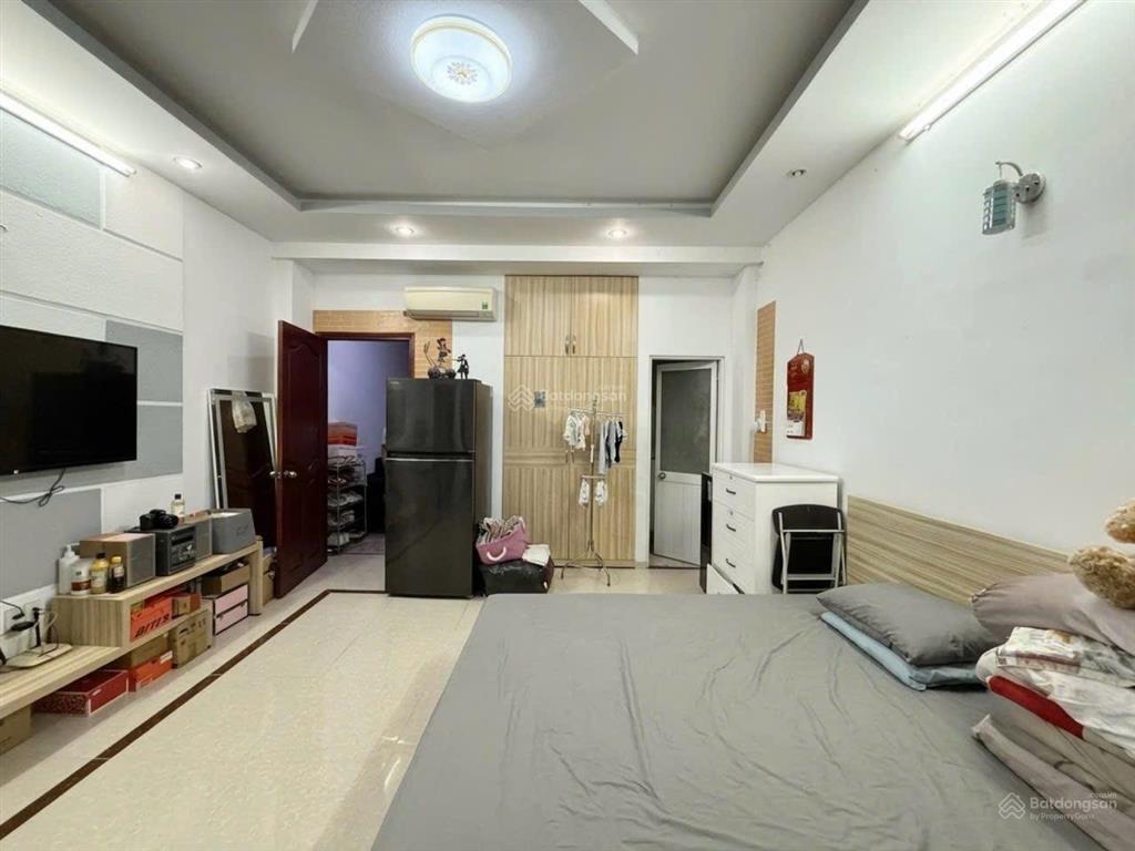 Bán nhà hẻm xe hơi 6m huỳnh văn bánh. p12. quận phú nhuận. 4,4 x 10m. 1 trệt 4 lầu. giá 10,8 tỷ