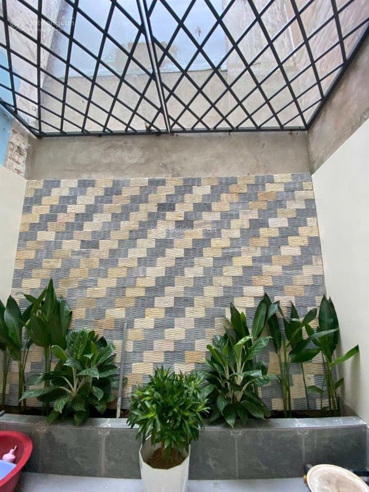 Giá chỉ 9 t.yx. hẻm như mt gò dầu, tân sơn nhì. dt 70m2. nhà đẹp 4 tầng vách valli vào ở liền