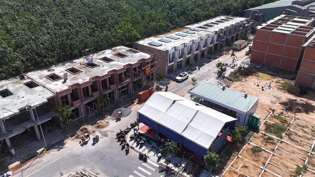Cần bán nhà mặt phố tại khu nhà ở hướng dương, giá từ 2,79 tỷ