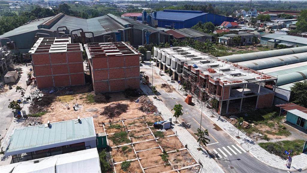 Cần bán nhà mặt phố tại khu nhà ở hướng dương, giá từ 2,79 tỷ