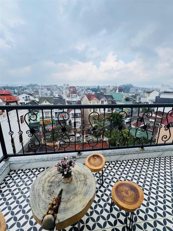 Cần bán gấp Homestay, đang cho thuê giá thấp