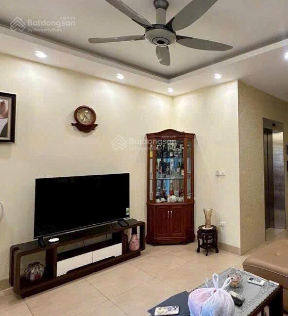 Định công  60m2 2 tầng  mới keeng  ô tô đỗ cửa  giá 2,8 tỷ tìm đâu nữa  vị trí đẹp, ngõ thông