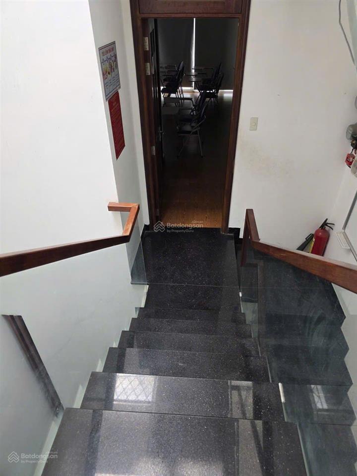 Bán nhà số 3 91.8m²  5 tầng  32 tỷ  mặt tiền quận 3