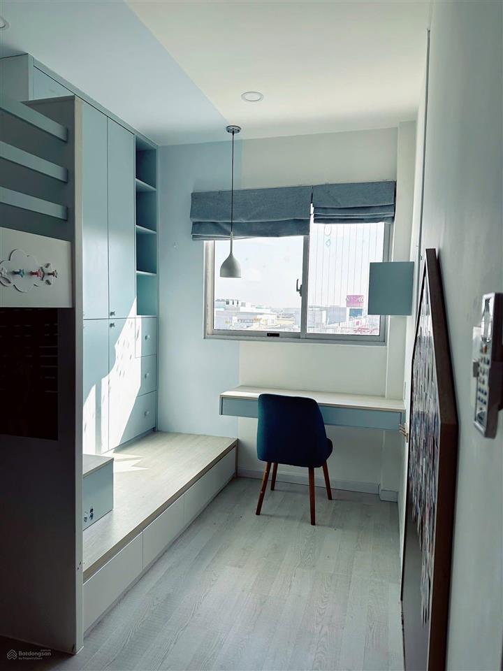 Bán căn 2pn đã có sổ hồng, hướng đông nam, khu ruby celadon city, 71m2 giá 4,1 tỷ