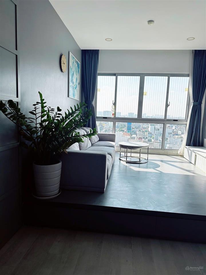 Bán căn 2pn đã có sổ hồng, hướng đông nam, khu ruby celadon city, 71m2 giá 4,1 tỷ