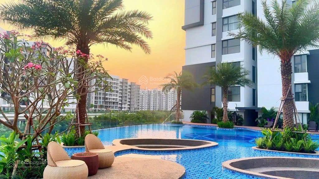 Bán căn góc 3pn 117m, cạnh hồ bơi, giá 8,4 tỷ (bao hết ko phát sinh thêm) khu diamond celadon city
