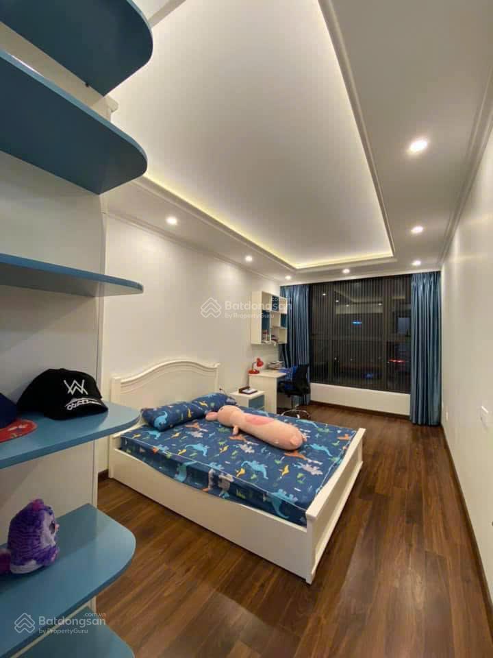 Tôi chính chủ bán vimeco ct4 nguyễn chánh 141m2, 3 ngủ, giá 13.5 tỷ có slot ô tô.  0762 656 ***