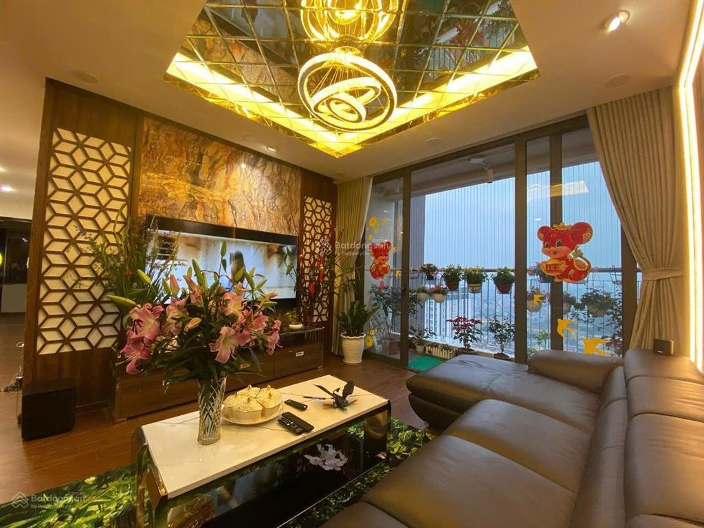 Mới ! hiếm có căn 3 ngủ view công viên chỉ 9 tỷ. full nt, sổ đỏ, slot oto, ở ngay. 0762,656.686