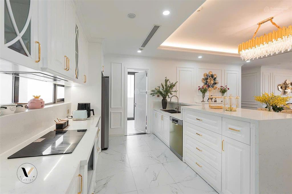 Mới! chị hà bán gấp căn 4pn, 3wc view hồ, giá 18,8 tỷ vinhome skylake căn hoa hậu,  0762 656 ***