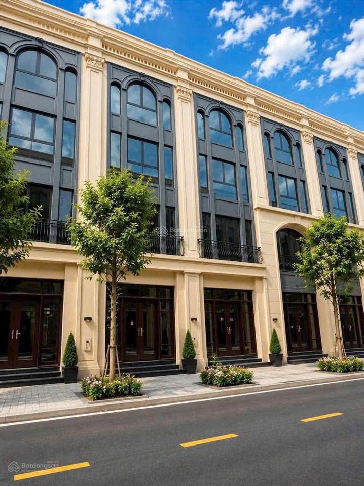 Chủ bán gấp vinhomes global gate, 17,7 tỷ, 62,5m2, giá rẻ hơn 4tỷ so với năm 2025