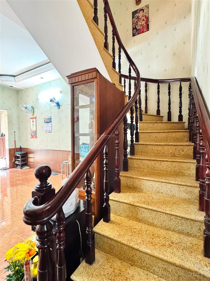 Hxh  quang trung  gò vấp (56m2) ngay uỷ ban quận  3 tầng  chính chủ bán bấp 5,99 tỷ rất ngon