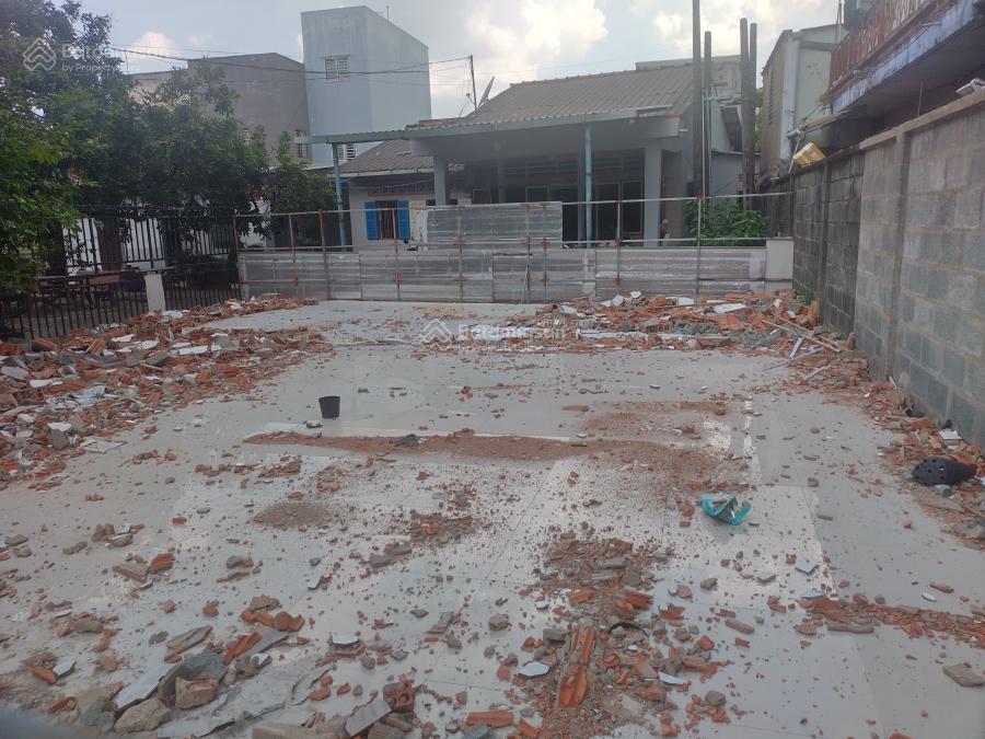 Lô đất mặt tiền  sát phạm văn đồng, giá đầu tư 6,8 tỷ