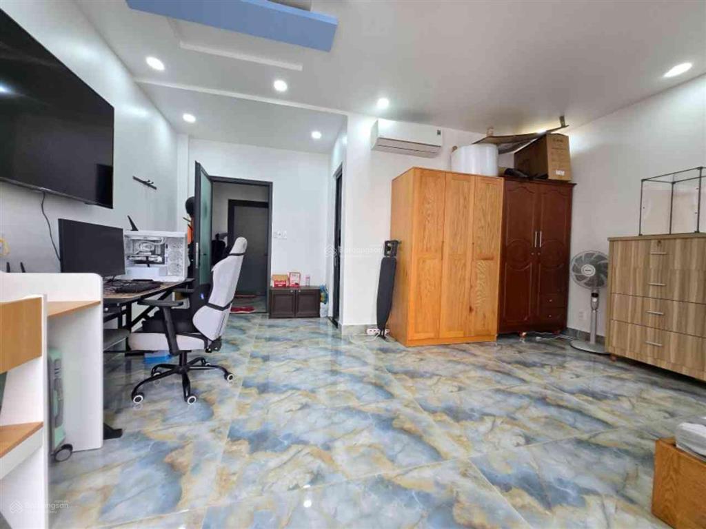 Hiếm  nhà đẹp 4 tầng linh trung 93m2, giá rất tốt