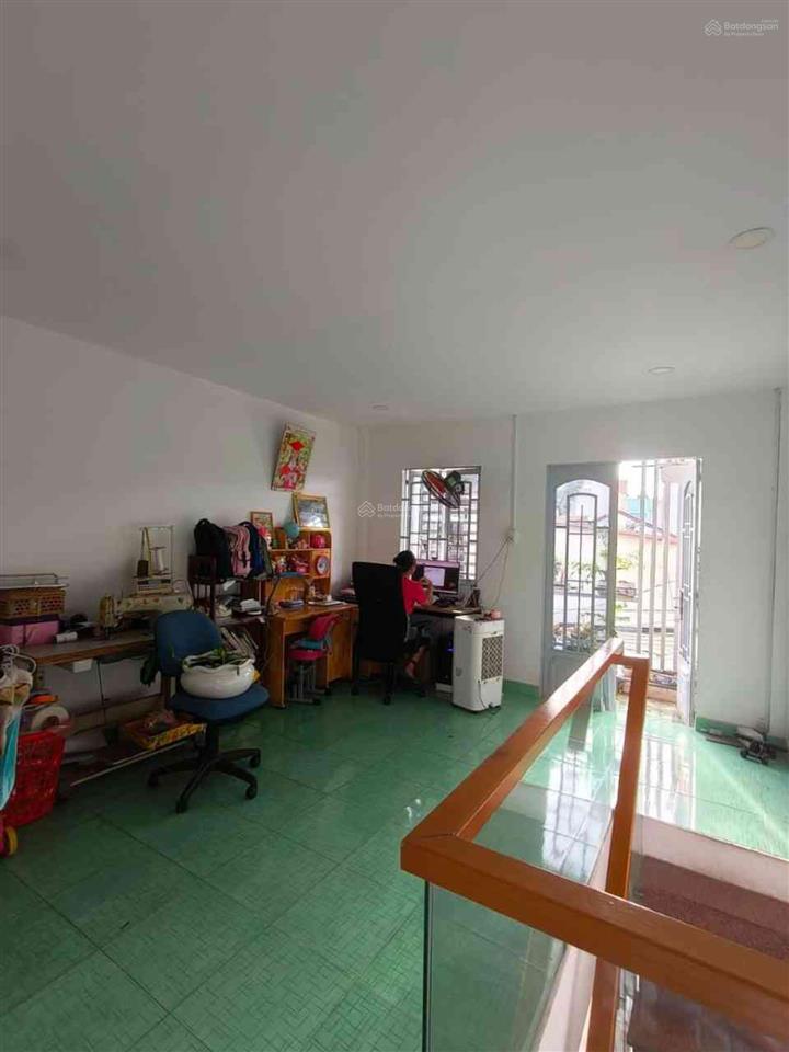 Giá tốt  nhà 2 tầng gần chợ linh xuân, 4 tỷ