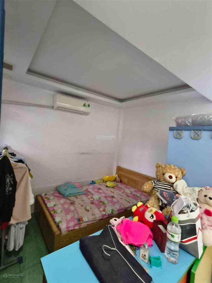 Giá tốt  nhà 2 tầng gần chợ linh xuân, 4 tỷ