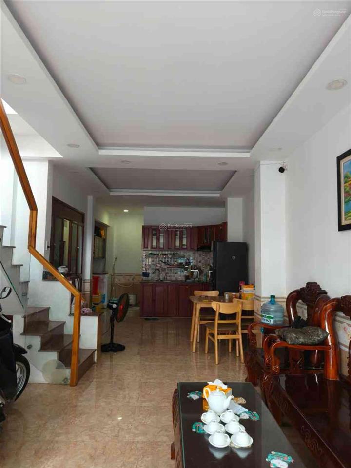 Giá tốt  nhà 2 tầng gần chợ linh xuân, 4 tỷ