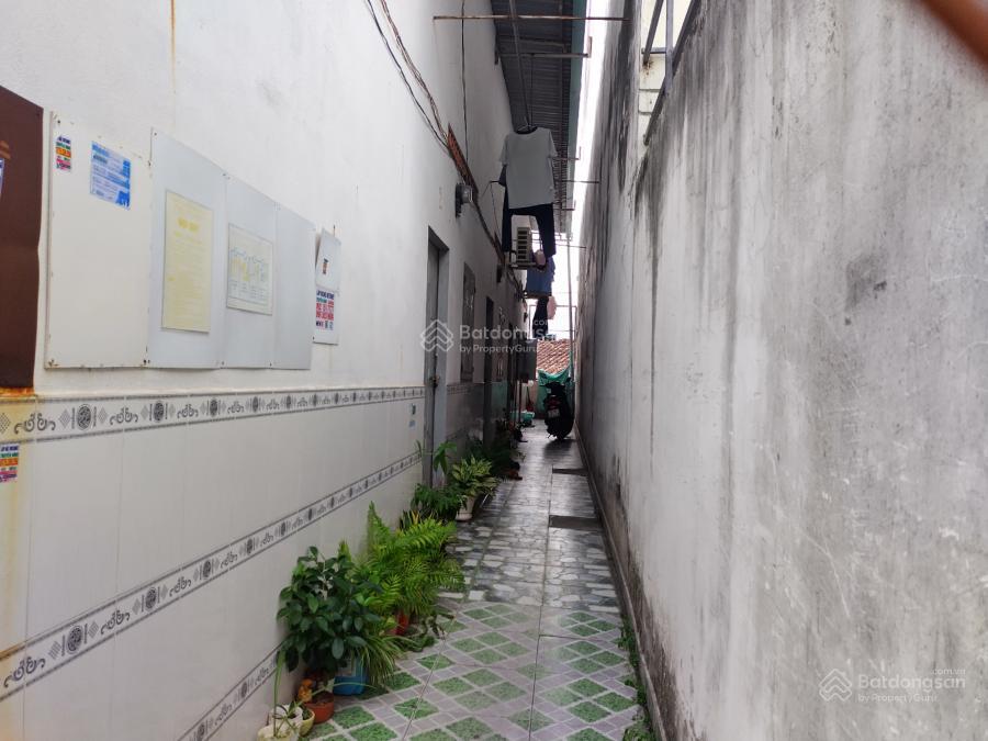 Giá tốt hiếm có  5,3 tỷ sát làng đại học thủ đức