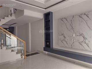 Đủ nội thất  7,9 tỷ  nhà mới đẹp đỗ xuân hợp.