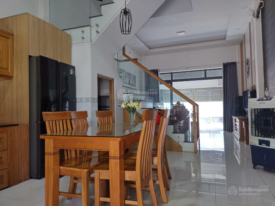 Linh xuân  8,6 tỷ  nhà 2 mặt tiền hẻm