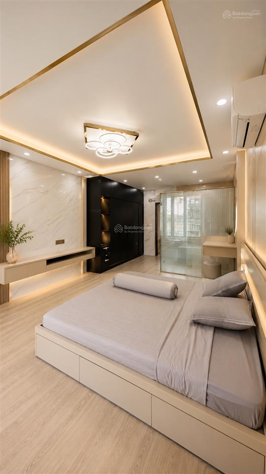 Thanh khoản 8tỷ6 nhà 2 tầng xe hơi đỗ cửa chỉ cách quận 1 qua 1 cây cầu