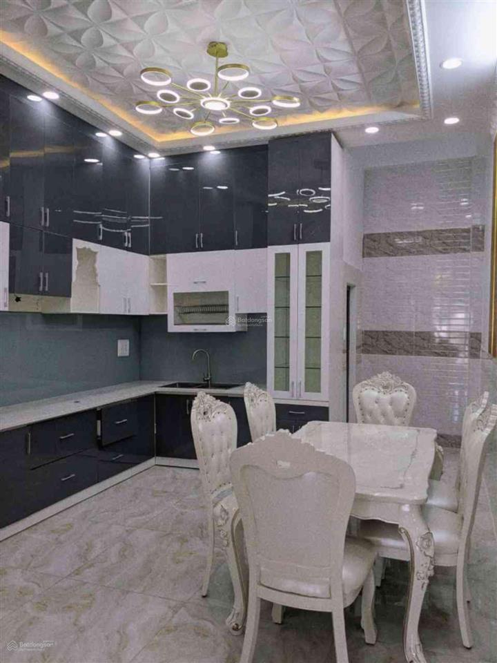 Mặt tiền dương cát lợi nhà 4 tầng full nội thất dọn vào ở ngay  thanh khoản 9 tỷ 800 triệu đồng