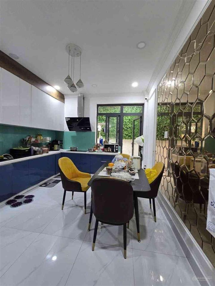 Chủ vừa điều chỉnh thanh khoản chỉ còn 7 tỷ 200 triệu!