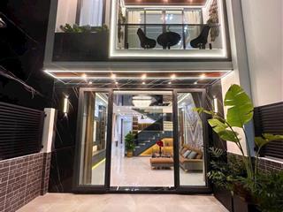 Thanh khoản chỉ 6 tỷ 5. nhà góc 2 mặt hẻm kinh doanh