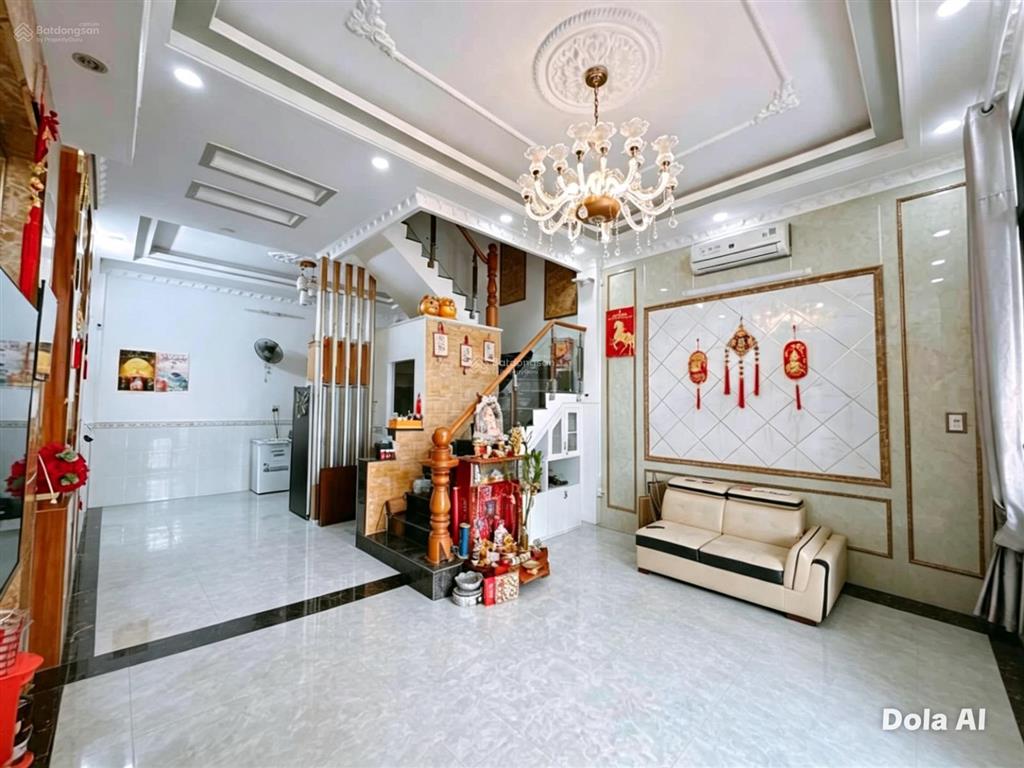 Nhà 4 tầng hẻm xe hơi tránh nhau sát phú mỹ hưng chỉ 6 tỷ 3 thương lượng