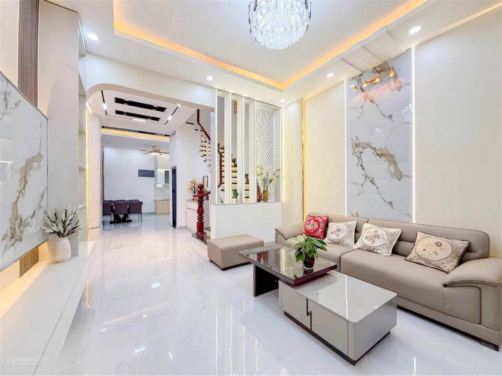 Nhà 3 tầng mới tặng full nội thất lô nhì dương cát lợi cách mặt tiền chỉ 10m thanh khoản 6 tỷ 780