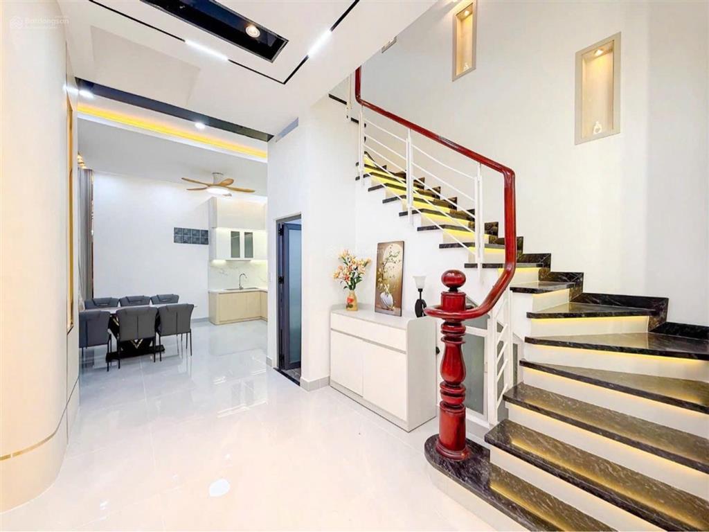 Nhà 3 tầng mới tặng full nội thất lô nhì dương cát lợi cách mặt tiền chỉ 10m thanh khoản 6 tỷ 780