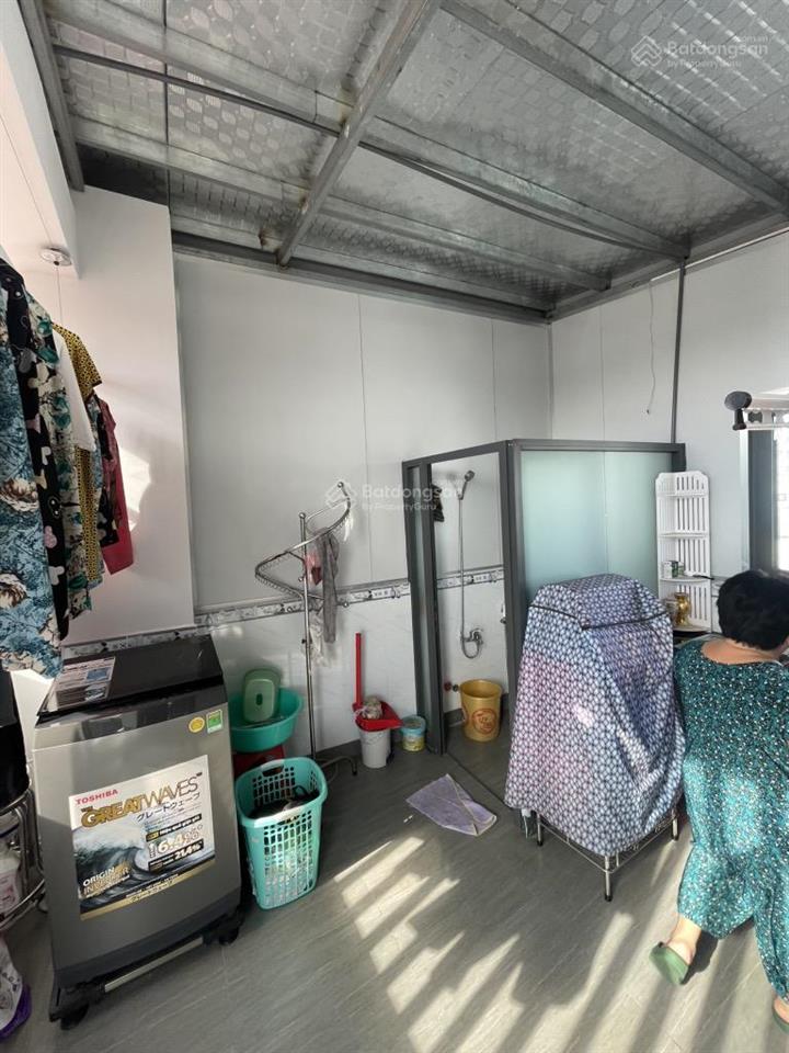 Giảm chào 300 triệu thanh khoản chỉ 8 tỷ. hẻm 2 xe hơi tránh nhau trần văn khánh, p. tân thuận đông