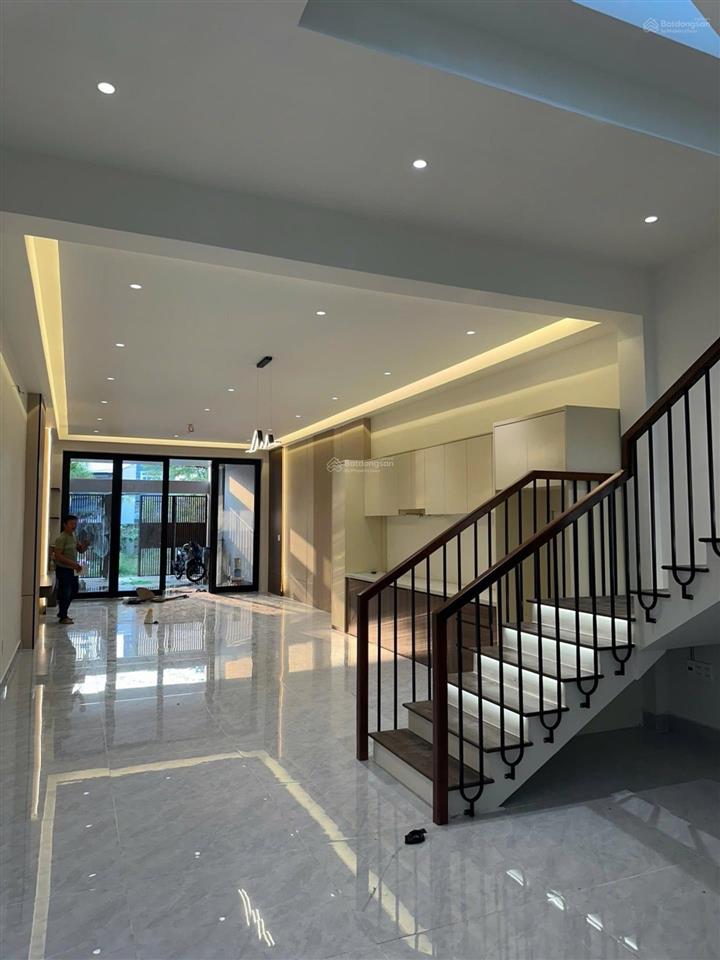 Nhà mặt tiền đào sư tích, nhà bè sân ô tô 116m thanh khoản chỉ 8 tỷ 900 tr