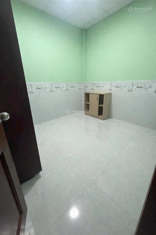 Hàng hiếm tại hoàng tăng bí, 8,2 tỷ, 116m2, 6pn, 6wc, 2 tầng